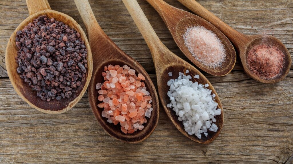 Зачем рекомендуют употреблять соль после еды